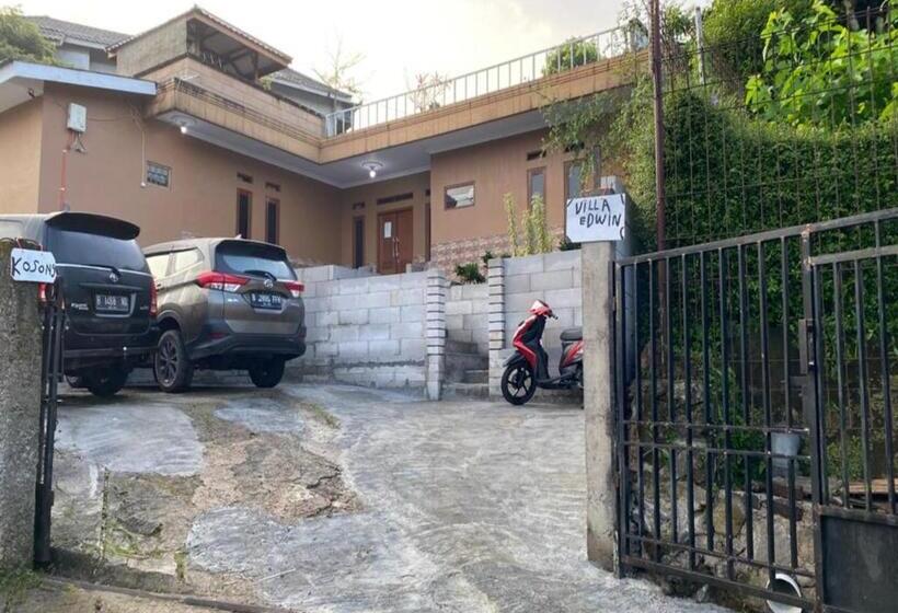 Villa Edwin Puncak