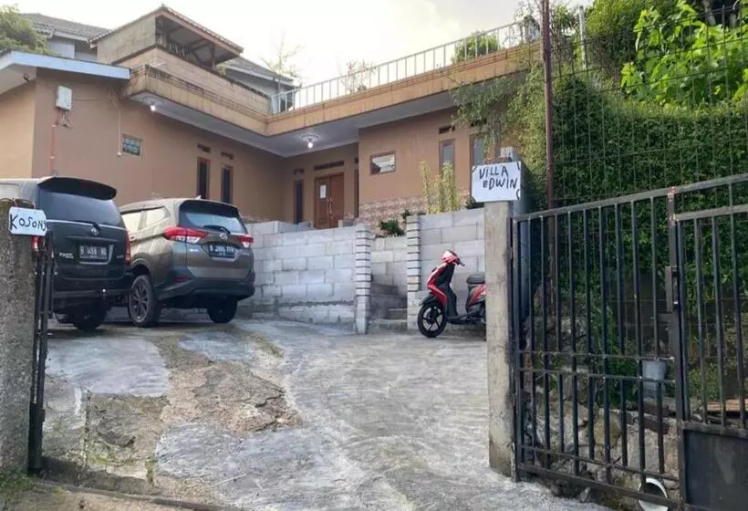 Villa Edwin Puncak