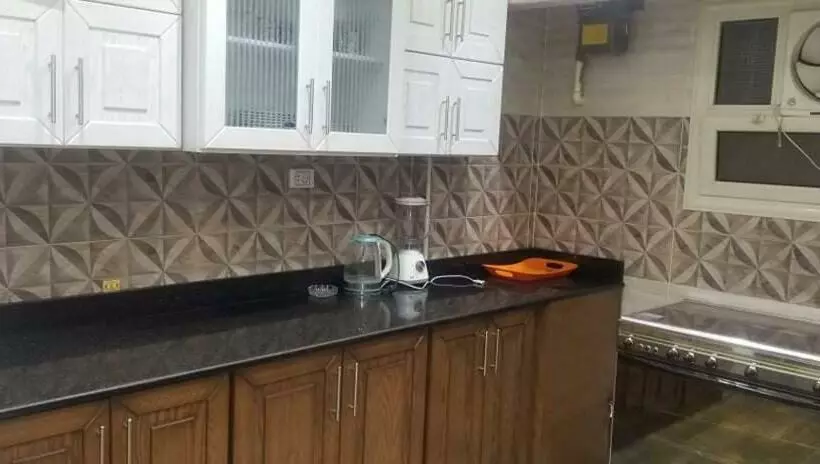 شقة مفروشة في الشيخ زايد شبابي فقط