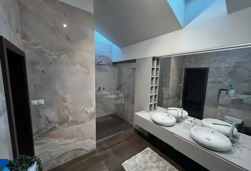 Apartmán S Vírivkou V Centre   Banská Bystrica