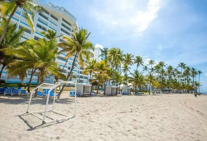 Beachfrontspacious Private Access To Beach