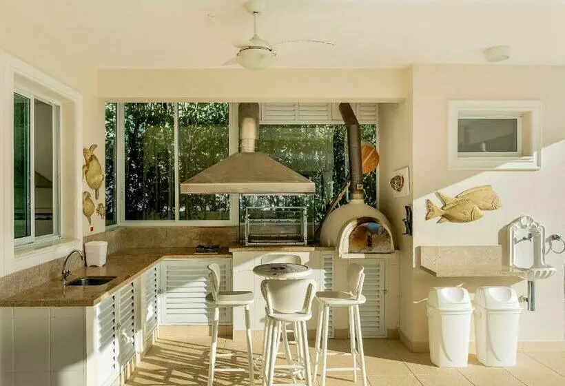 Casa Alto Padrão Com Piscina Em Caraguatatuba