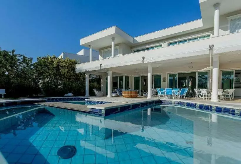 Casa Alto Padrão Com Piscina Em Caraguatatuba