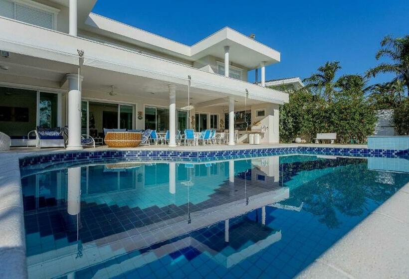 Casa Alto Padrão Com Piscina Em Caraguatatuba