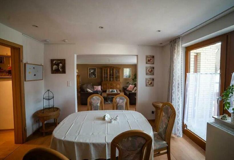 Ferienwohnung Am Waldrand