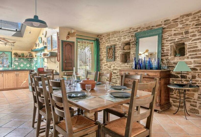 Maison Familiale Pour 6 Personnes Atypique Et Coloree !