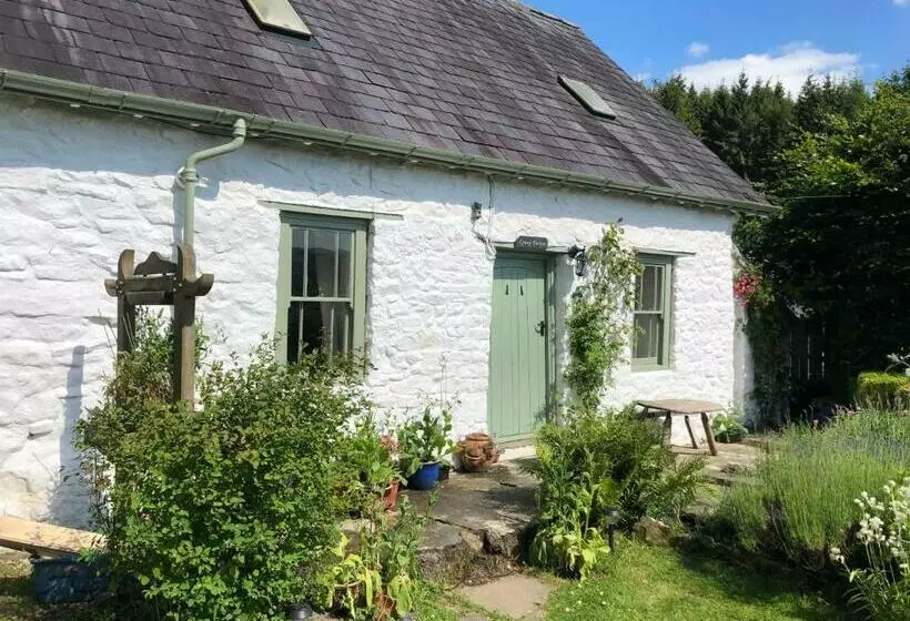 Traditional 18th Century Welsh Cottage