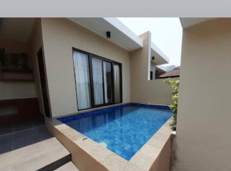 Villa Ubud Anyer Pandawa With Private Pool