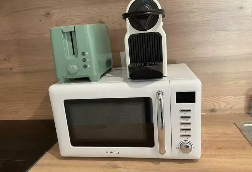 Appartement Climatisé Avec Cour En Centre Ville