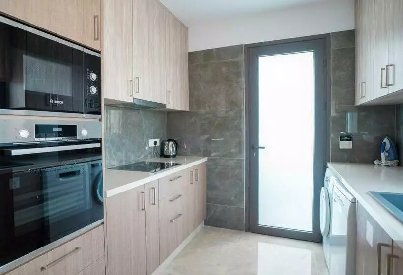 Aretousa Dyo By Prestige Bookings