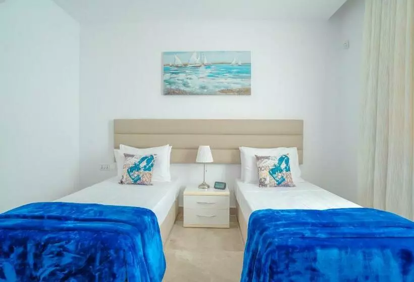 Aretousa Dyo By Prestige Bookings