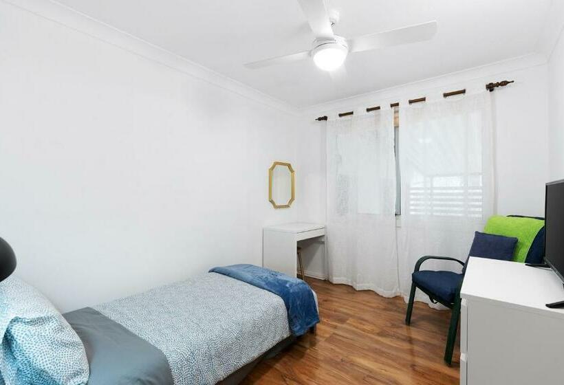 Close To Lake, Golf & Beach, Perfect For Longer Stays