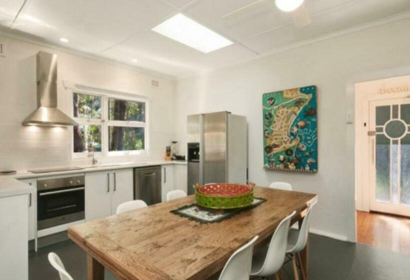 Paralia Pearl Beach Family Fun