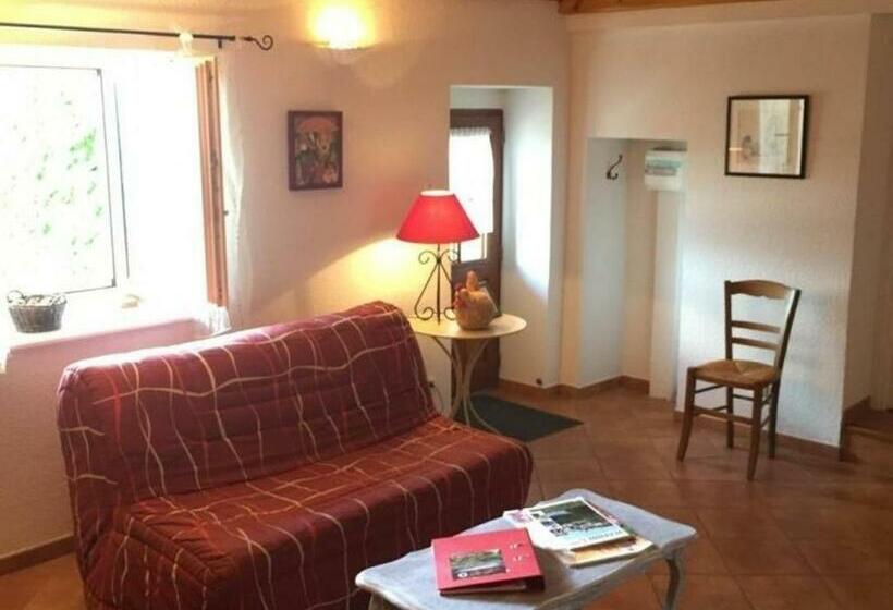 Charmant Gîte Avec Poêle à Bois, Terrasse Et Jardin, Sentiers Rando, 1 Chambre + Mezzanine   Fr 1 49