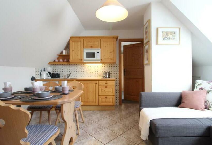 Nocky Family Apartments