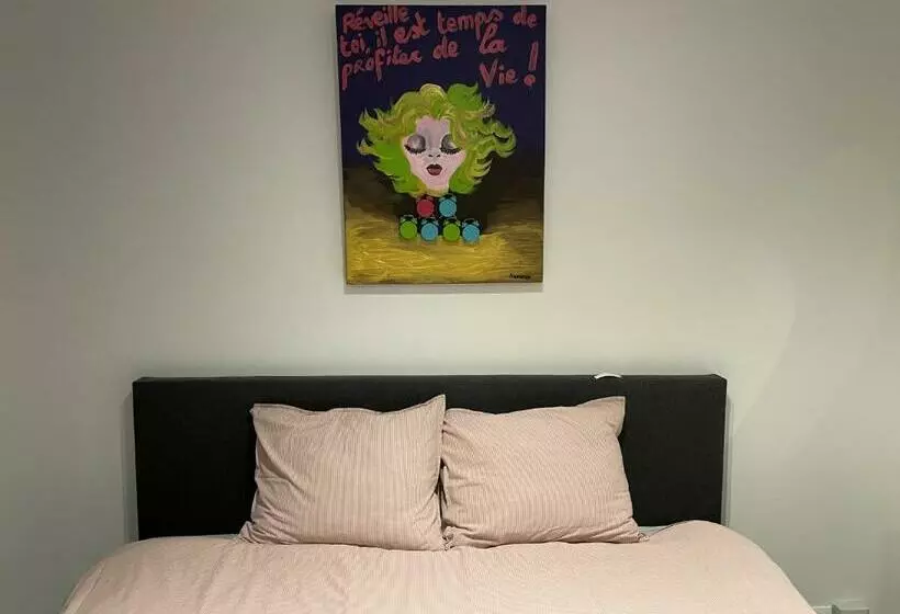 Studio Just For 2