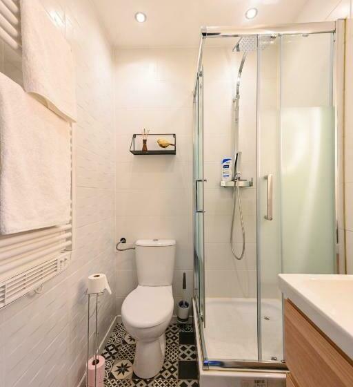 Verdun Doré Parking Gratuit, Netflix, Balcon, Internet Fibre 2 Ch