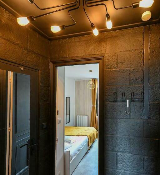 Verdun Doré Parking Gratuit, Netflix, Balcon, Internet Fibre 2 Ch