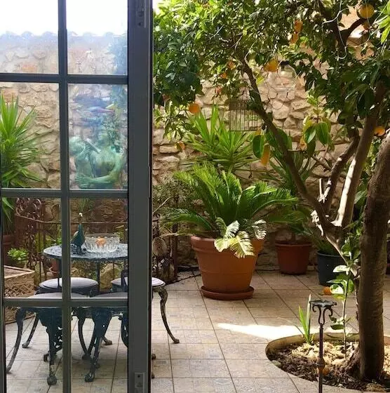 Beautiful Small House In Algarve Portugal