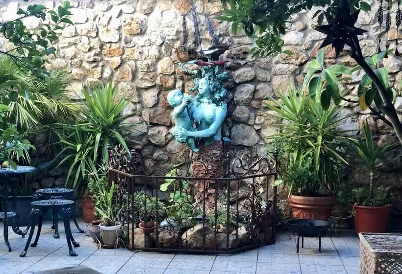 Beautiful Small House In Algarve Portugal