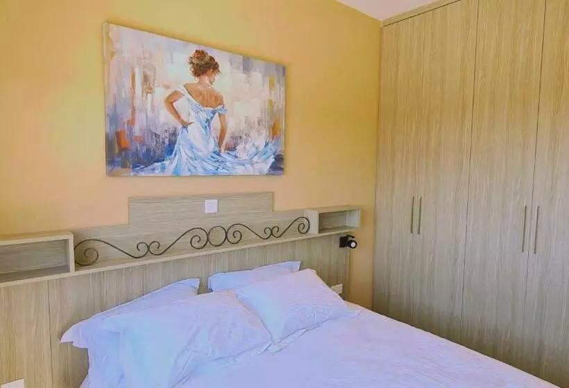 Chrystallia Holiday Villas