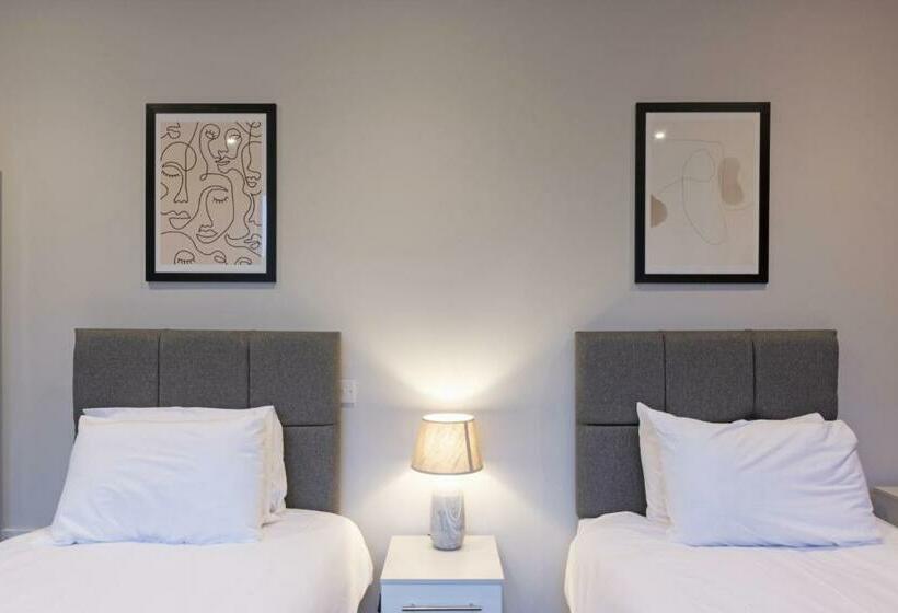 K Suites   Waveney Chambers 1