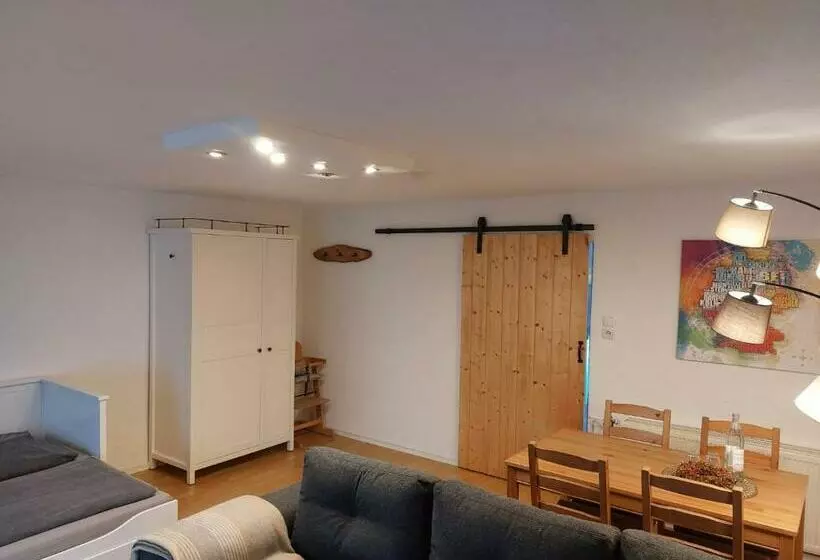 Kleine Gemütliche Ferienwohnung Günstige Lage
