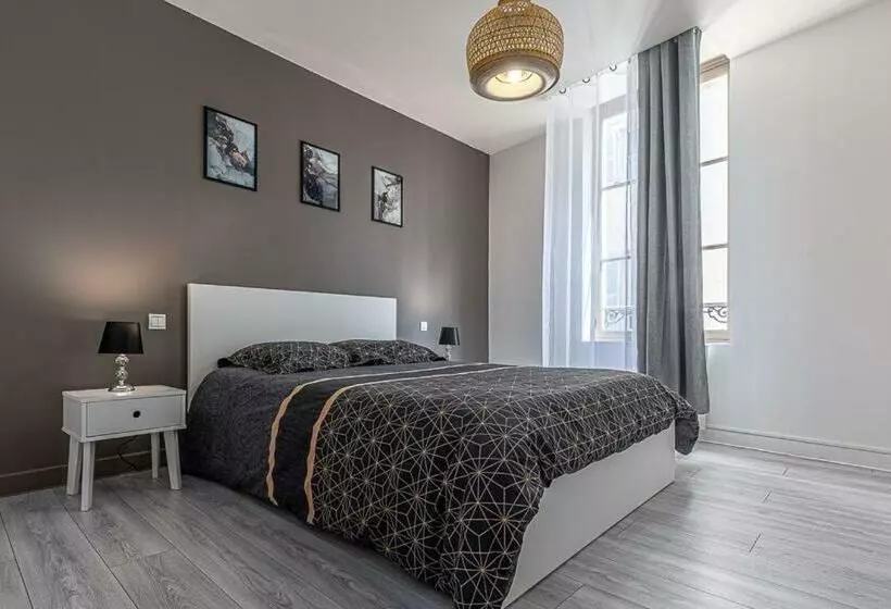 Le Saint Pierre T2 Cosy En Plein Centre Ville