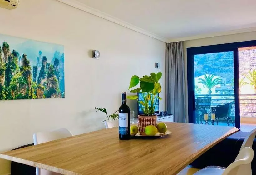 Penthouse Apartment Zentral Und Ruhig Gelegen