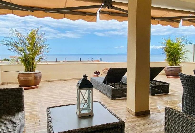 Penthouse Apartment Zentral Und Ruhig Gelegen