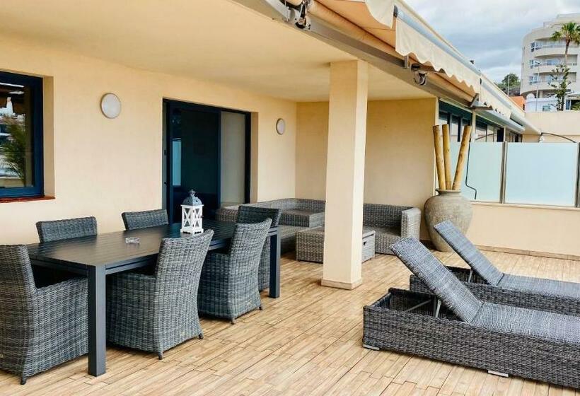 Penthouse Apartment Zentral Und Ruhig Gelegen