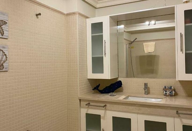 Penthouse Apartment Zentral Und Ruhig Gelegen