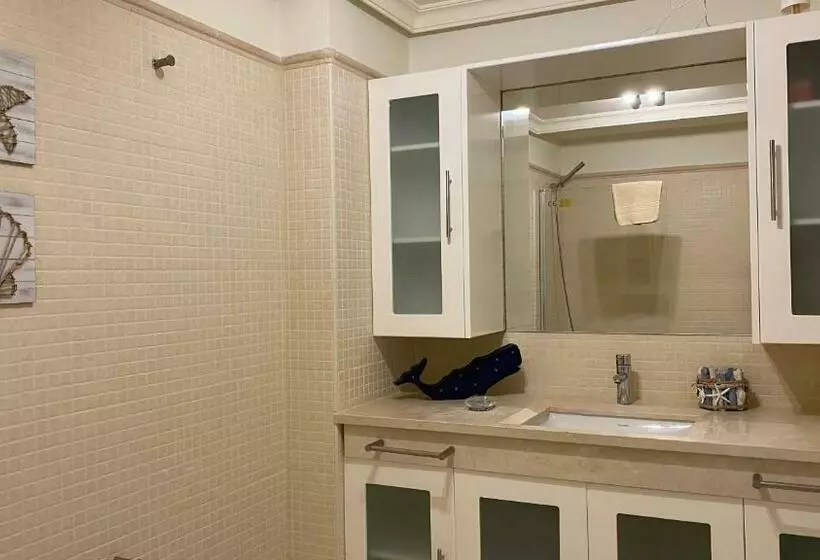 Penthouse Apartment Zentral Und Ruhig Gelegen