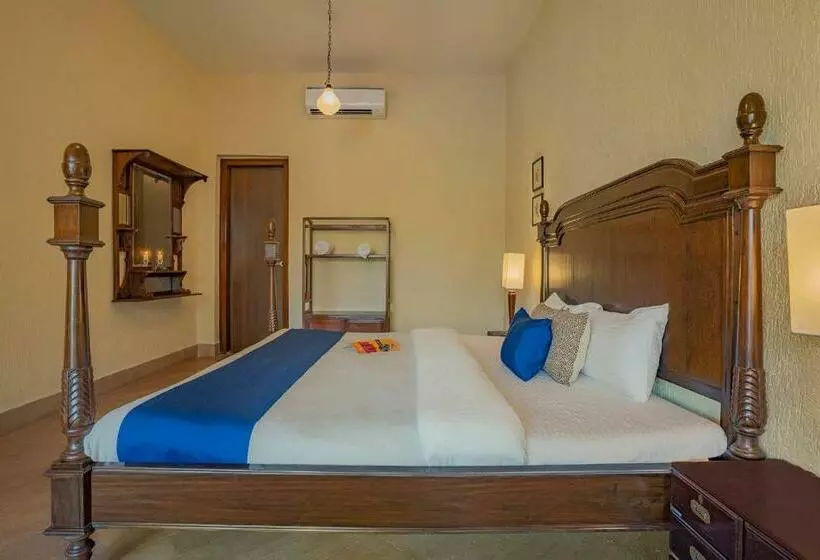 Stayvista At Birdsong With Pvt Pool, Lawn & Gazebo