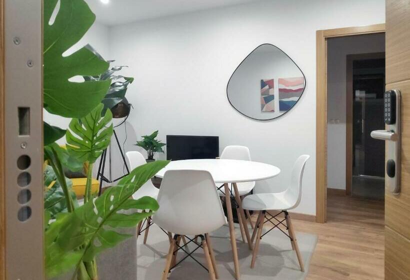 Apartamentos Rey By Como En Casa