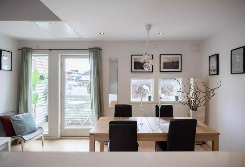 Central Top Floor Apartment