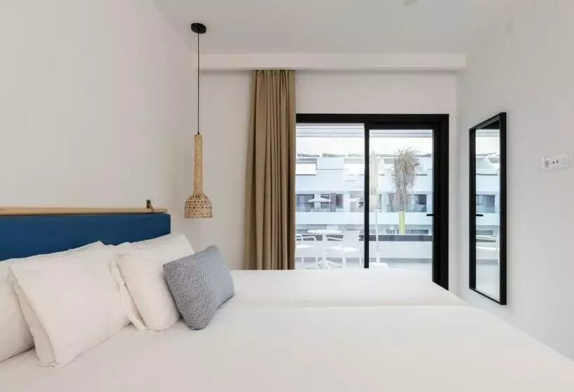 Esmeralda Cotillo Homes By Livvo