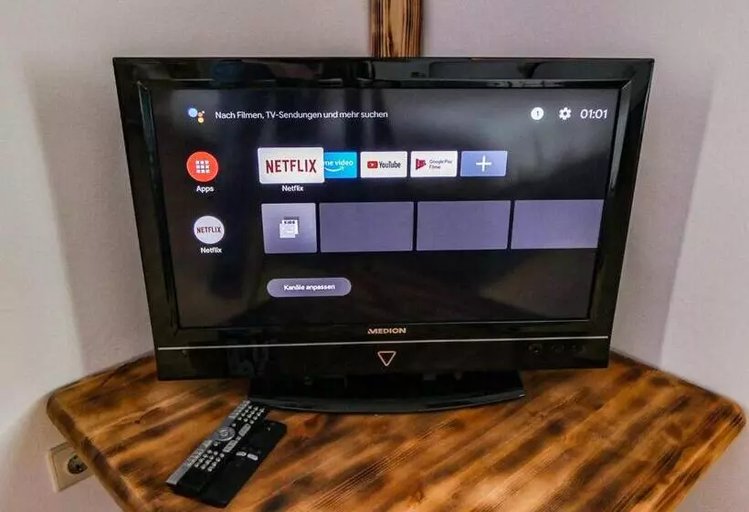 #111   Lux Flat Lennep   Altstadt   Netflix & Amazon Prime   Felswand