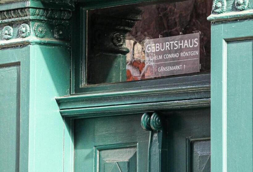 #111 Lux Flat Lennep Altstadt Netflix & Amazon Prime Felswand