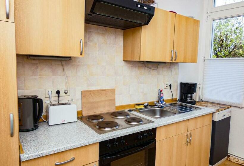 #111 Lux Flat Lennep Altstadt Netflix & Amazon Prime Felswand