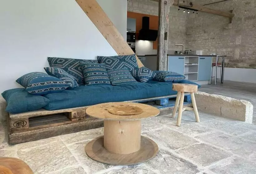 Charmante Maison Rénovée Avec Jardin, 2 Chambres, Proche La Rochelle, 4 Couchages   Fr 1 246 603