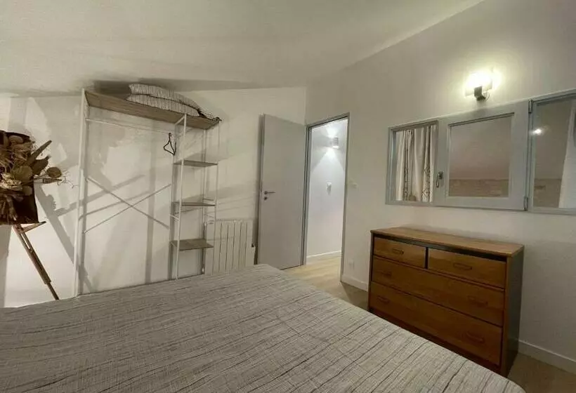 Charmante Maison Rénovée Avec Jardin, 2 Chambres, Proche La Rochelle, 4 Couchages   Fr 1 246 603