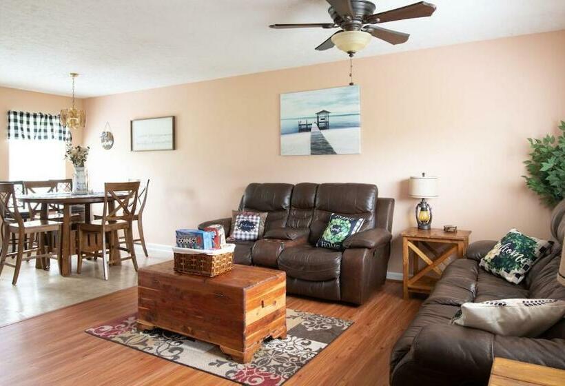 Spacious 3br+ Douglas Lake +pigeon Forge+ Gym +disney+ Firepit +creek+ Fishin