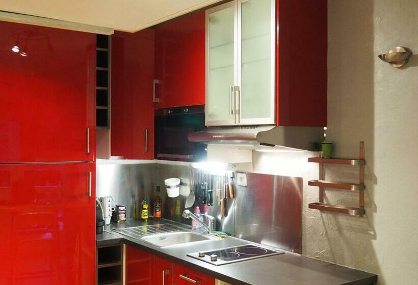 Studio Rénové 4 Pers, Balcon Sud, Au Pied Des Pistes, Plein Centre, Cuisine équipée, Tv Grande Fr