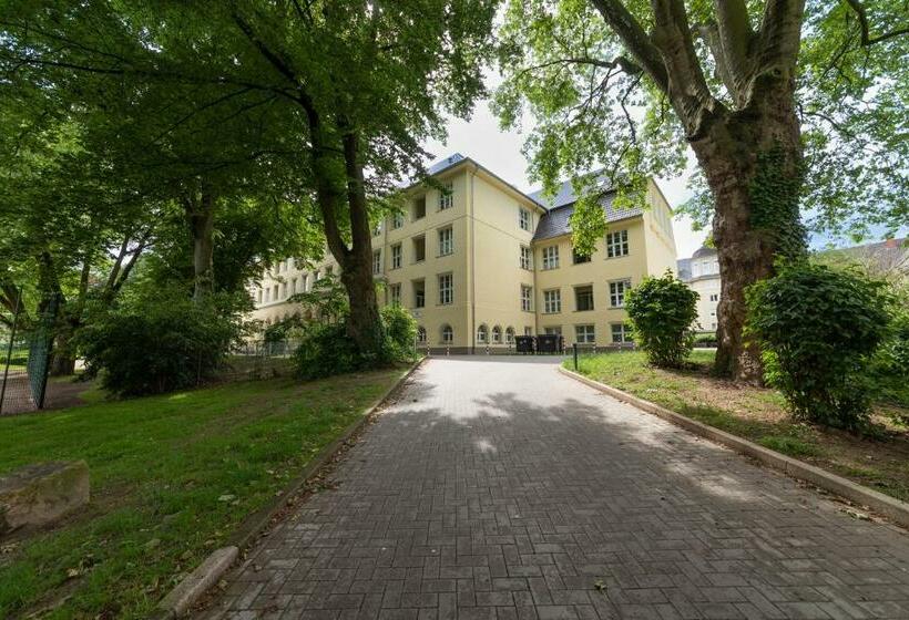 Lunas Appartements In Der Alten Schule Essen