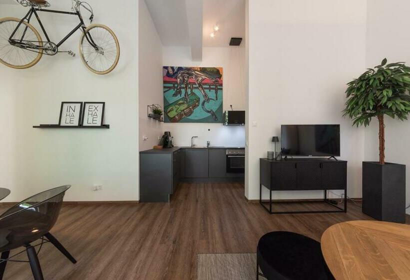 Lunas Appartements In Der Alten Schule Essen