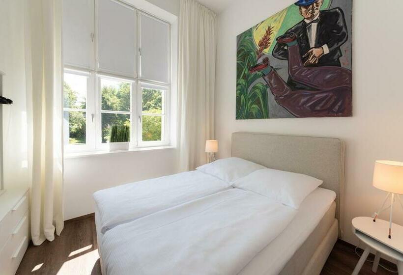 Lunas Appartements In Der Alten Schule Essen