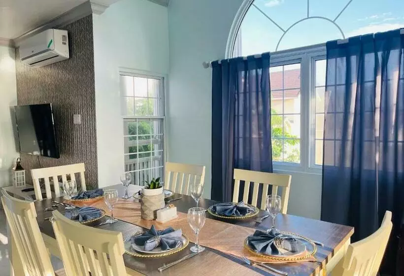 Luxury Apartments And Rooms,the Lagoons