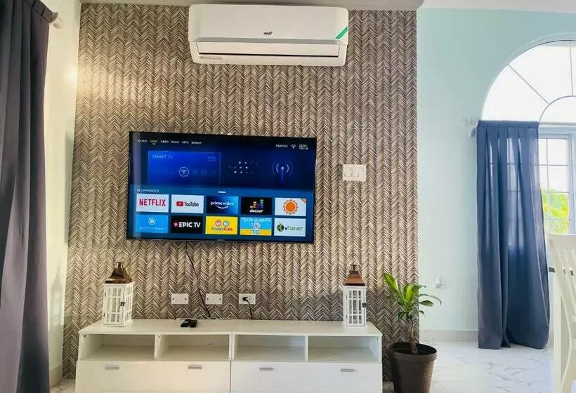 Luxury Apartments And Rooms,the Lagoons