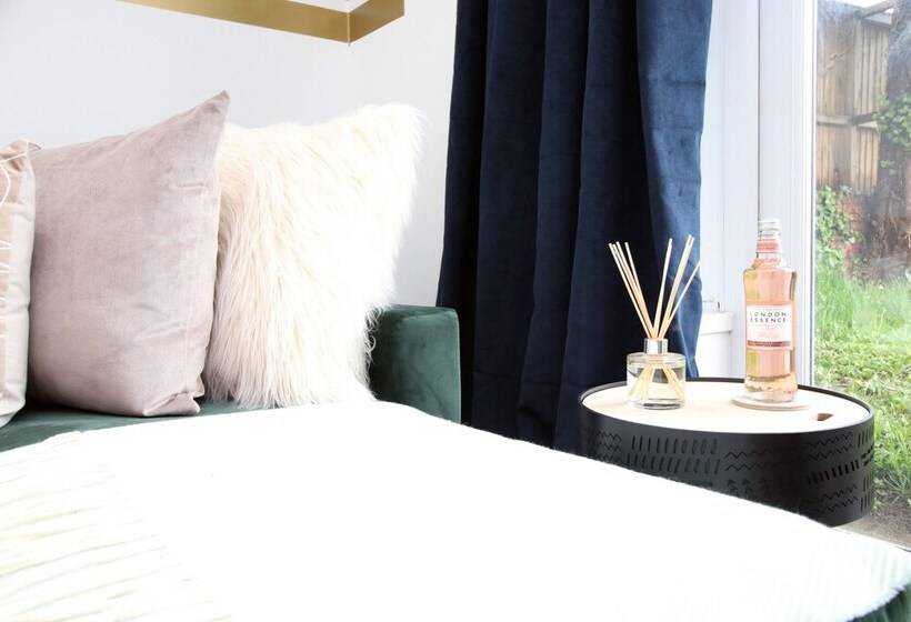 Minster House By Tŷ Sa